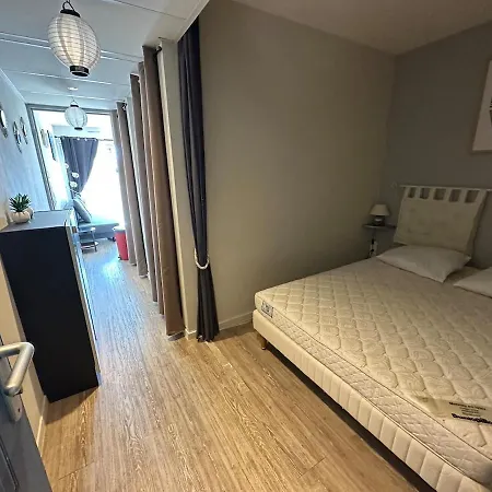 Апартаменты Avec Terrasse, Piscine, Acces Direct Канны