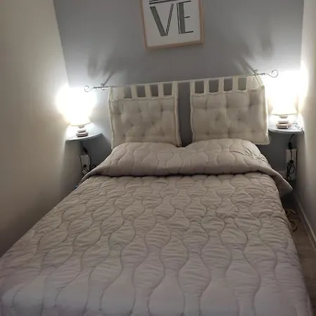 Avec Terrasse, Piscine, Acces Direct Apartmán *